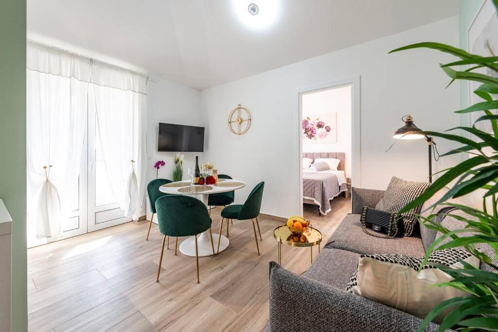 Apartment Kate With Free Parking 두브로브니크 외부 사진