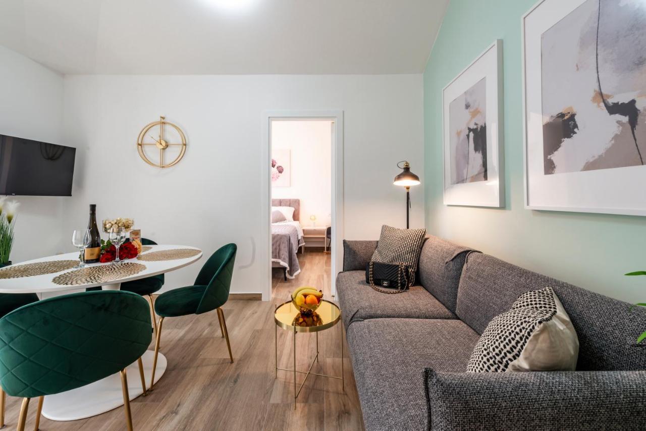 Apartment Kate With Free Parking 두브로브니크 외부 사진
